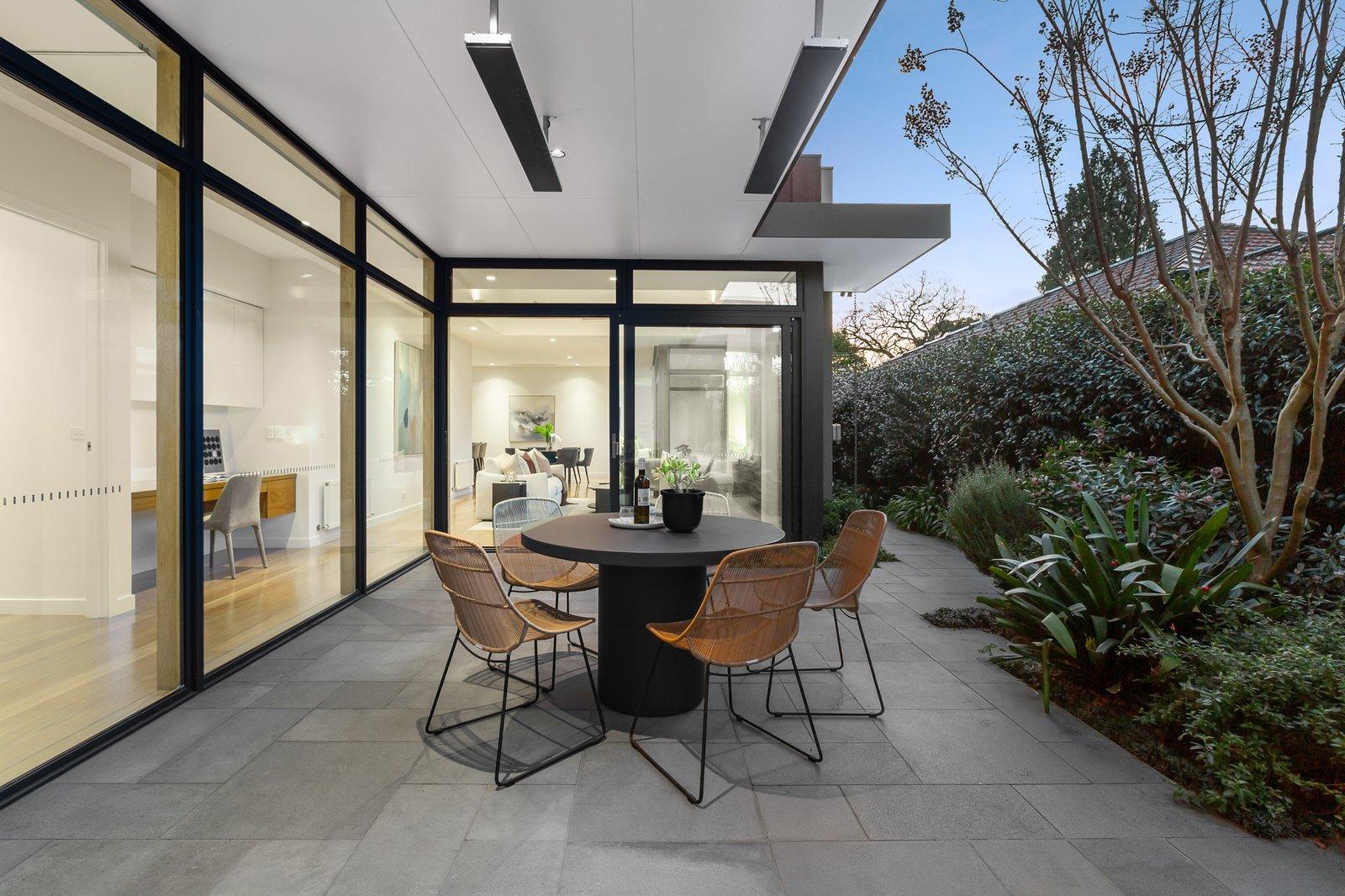 18 St Johns Avenue, Mont Albert, 3127