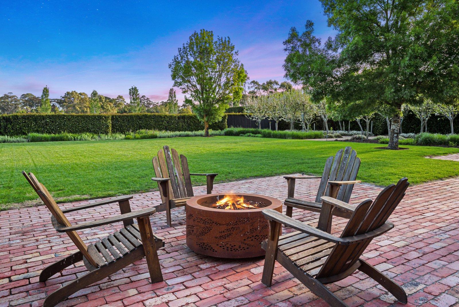 19 Hammet Place, Macedon, 3440