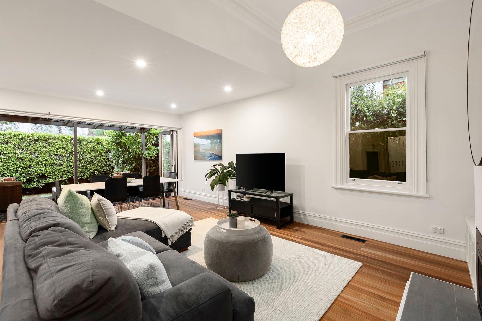 19 Invermay Grove, Hawthorn East, 3123