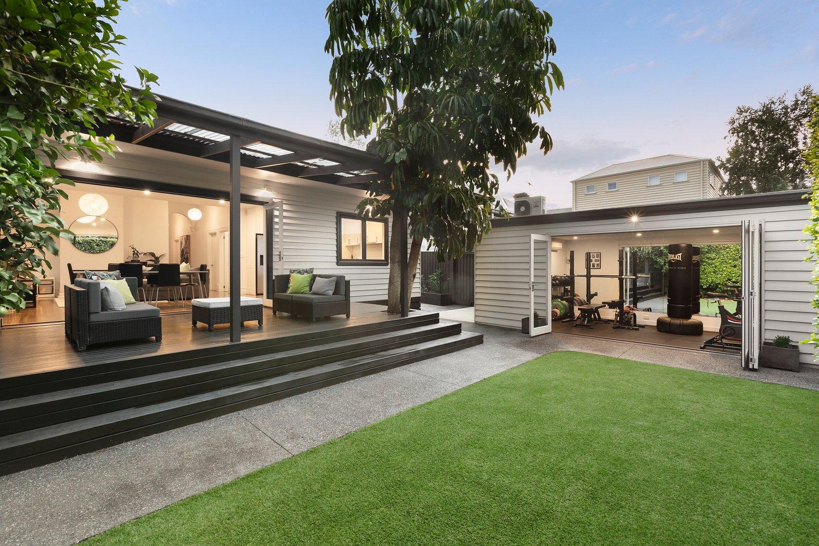 19 Invermay Grove, Hawthorn East, 3123