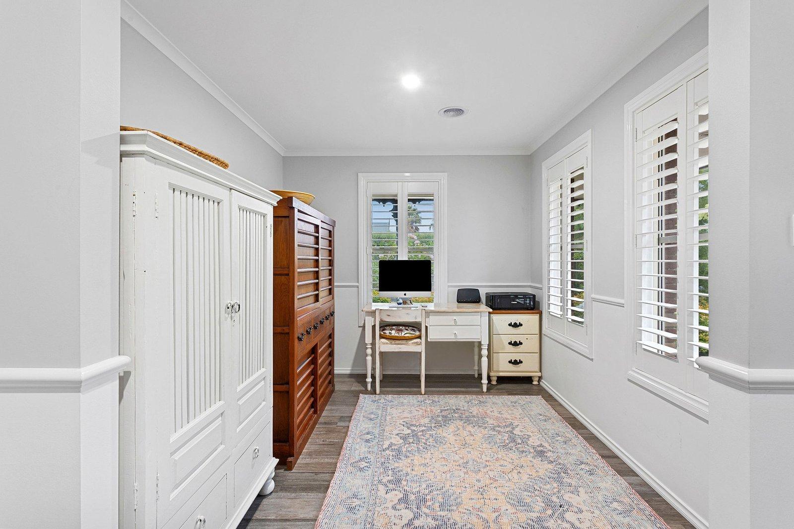 19 Kathleen Crescent, Mornington, 3931