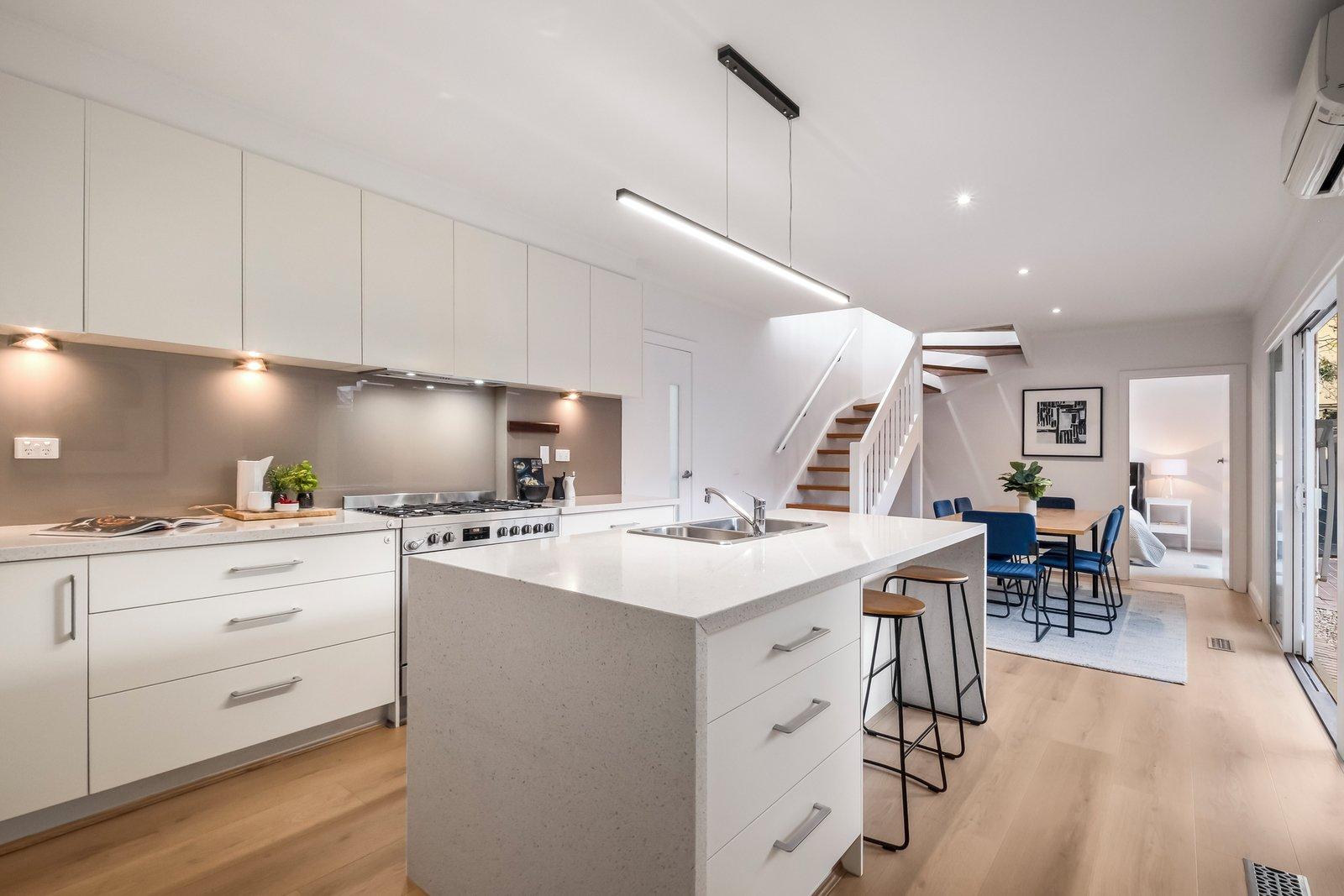 19 Rossfield Avenue, Kew, 3101