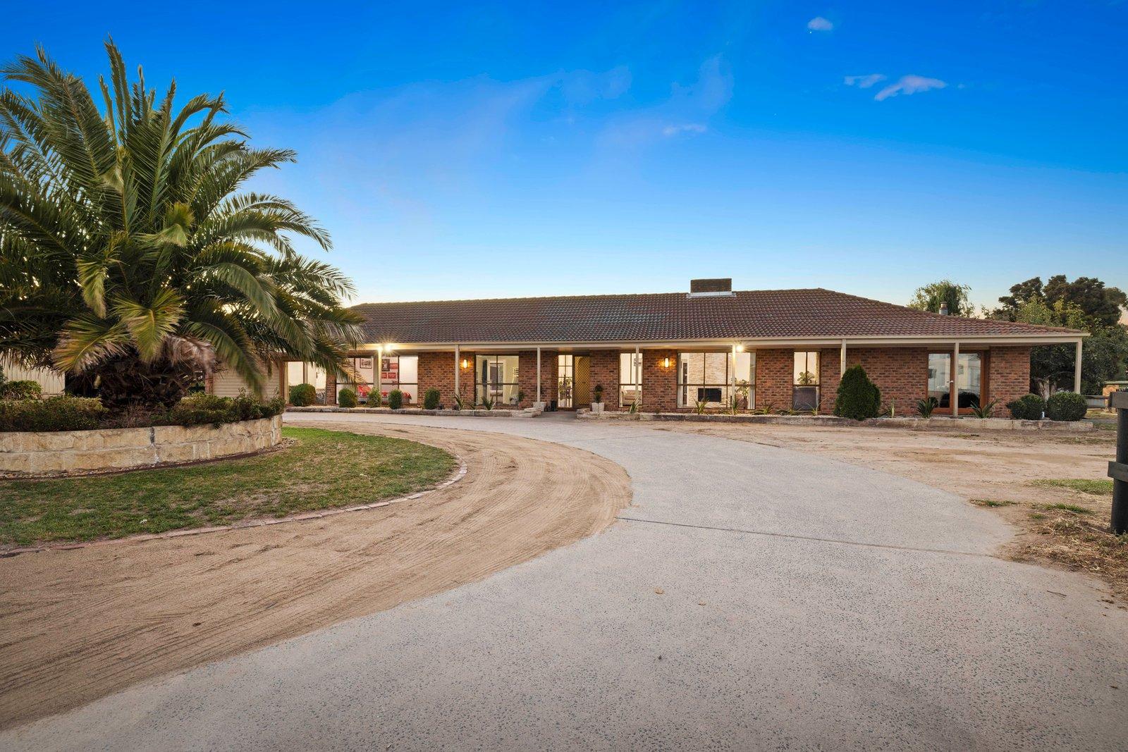 195 Roberts Road, Mornington, 3931