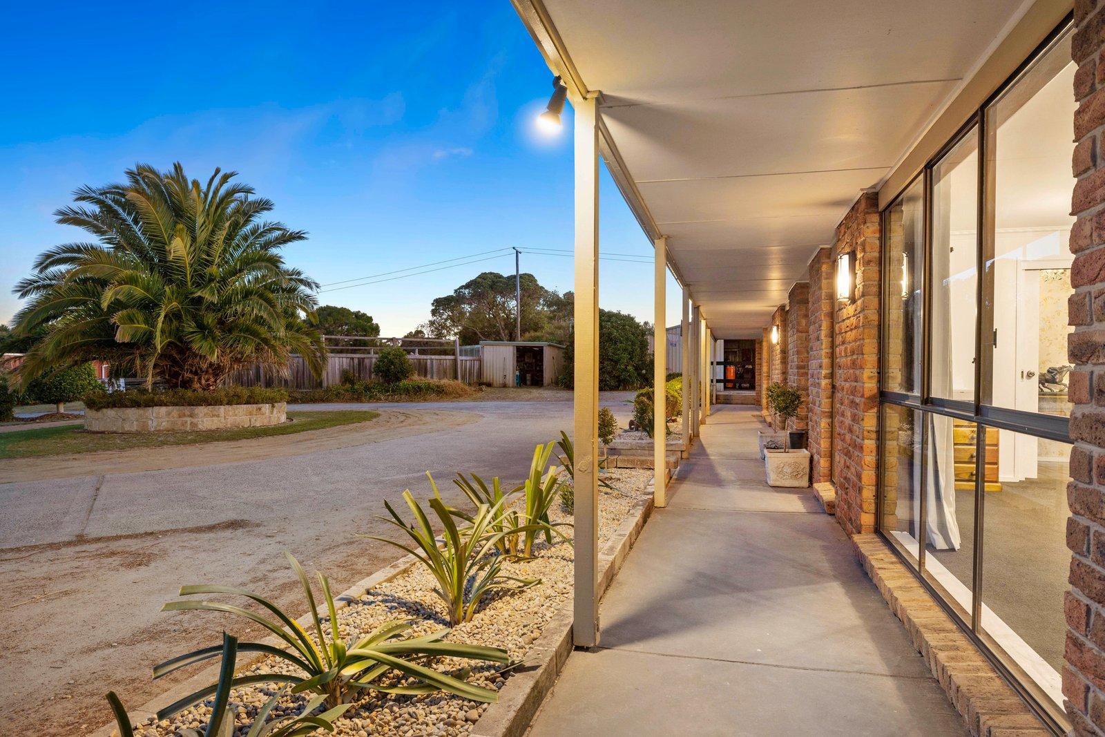 195 Roberts Road, Mornington, 3931