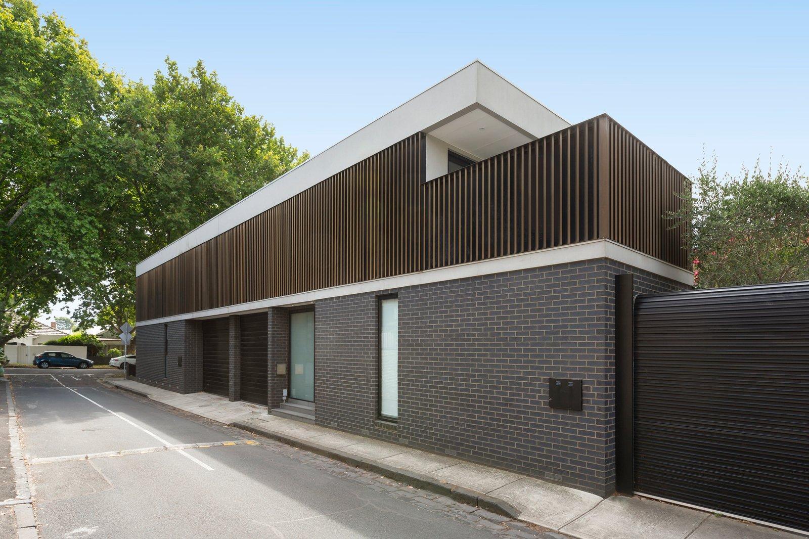 2 McMicken Lane, Prahran, 3181