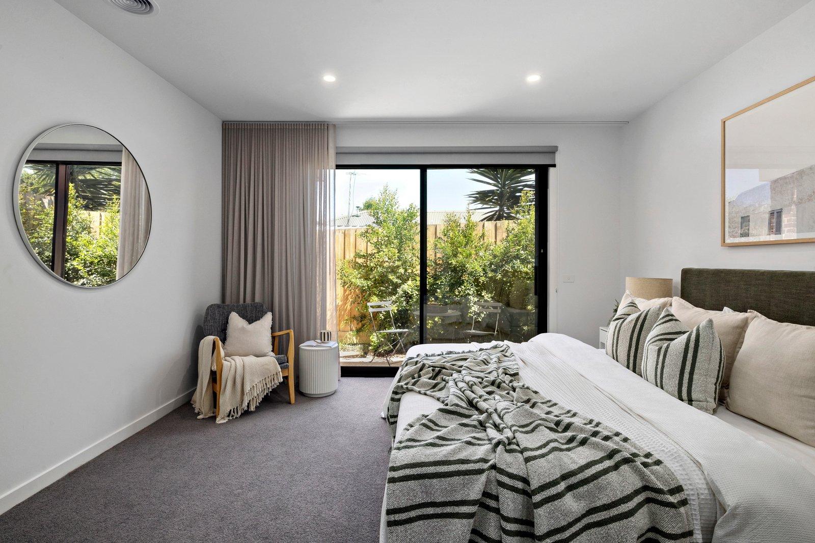 2 Moona Avenue, Mornington, 3931