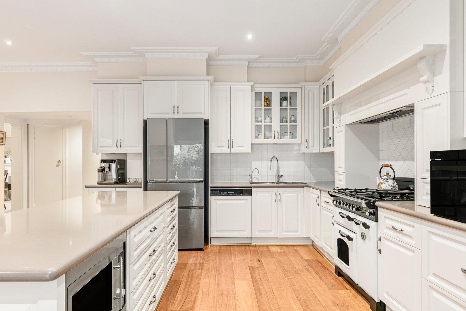 2 Berkeley Court, Kew, 3101