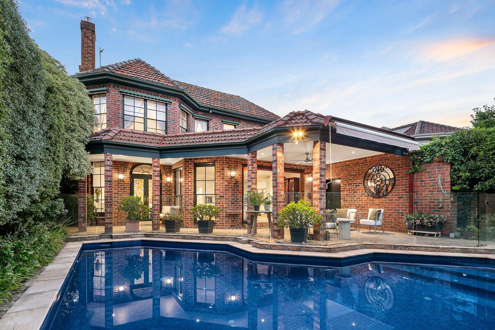 2 Berkeley Court, Kew, 3101