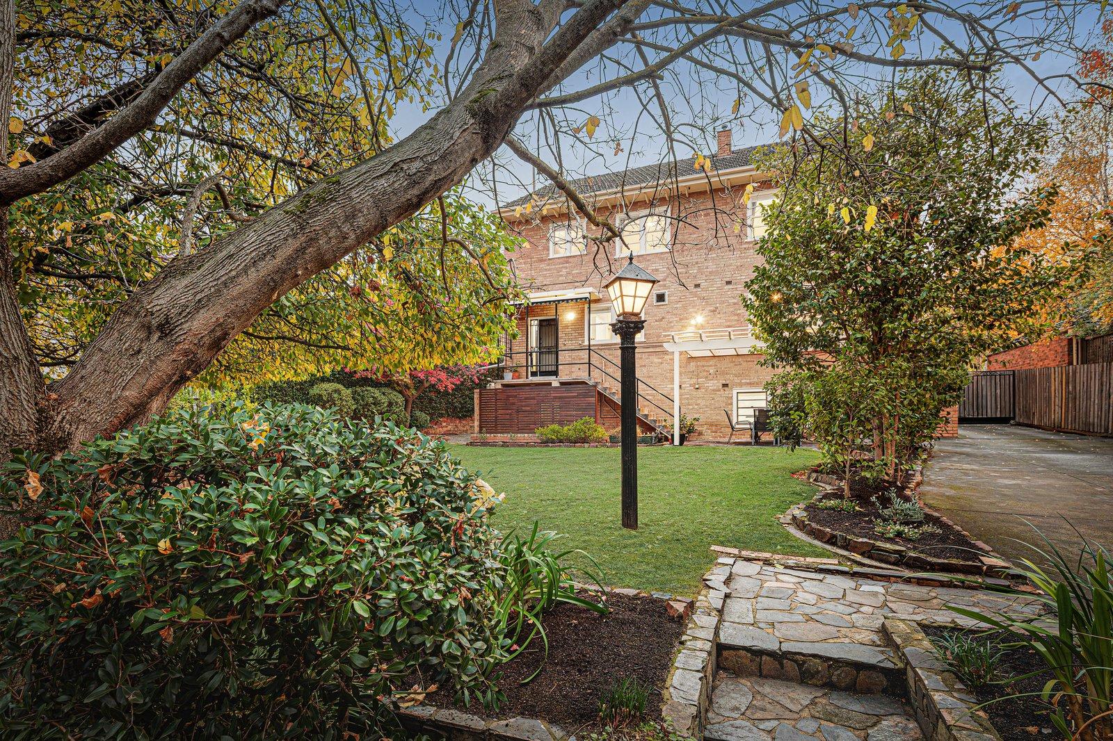 2 Glenbrook Avenue, Malvern East, 3145