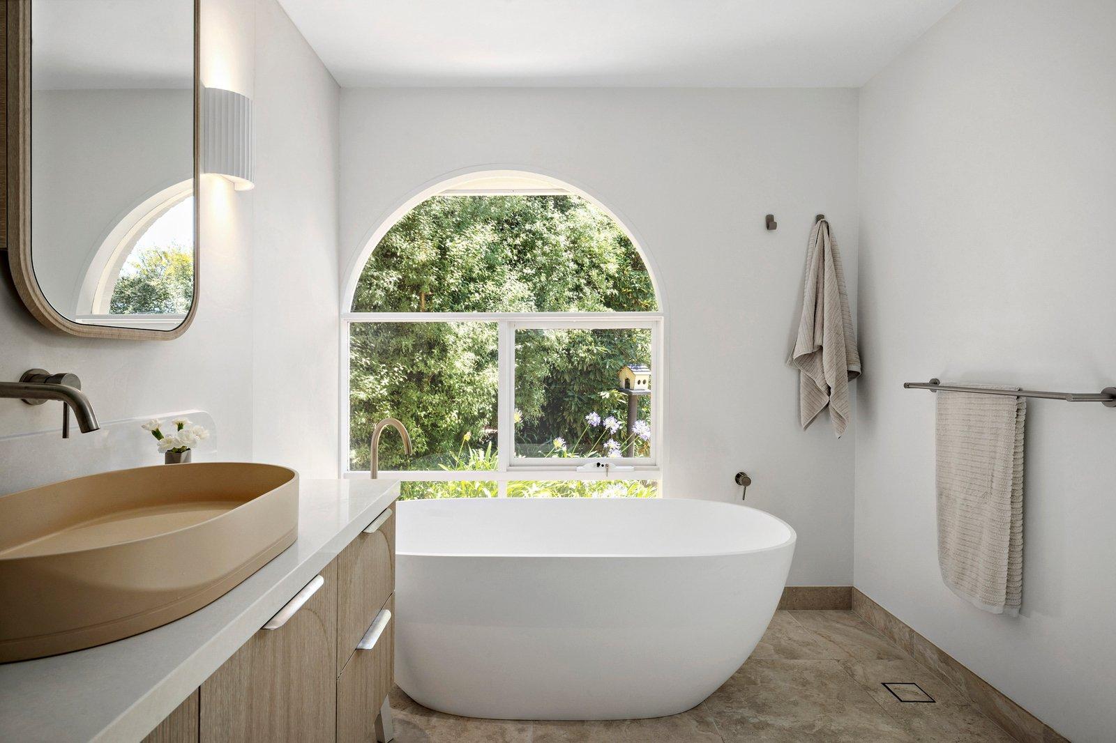 2 Lowe Street, Mount Eliza, 3930