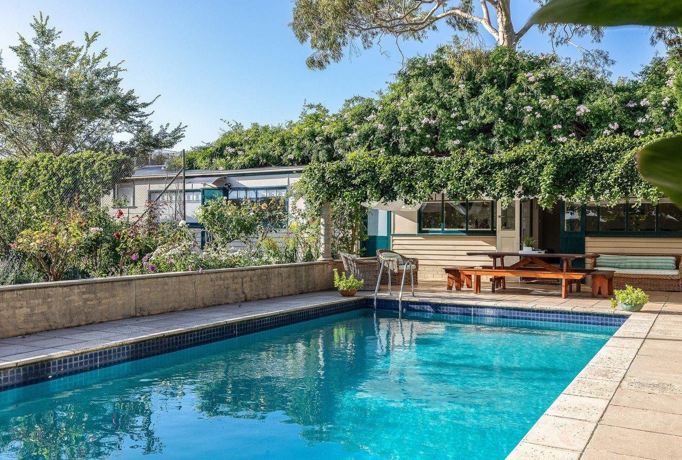 2 Yeovil Road, Glen Iris, 3146