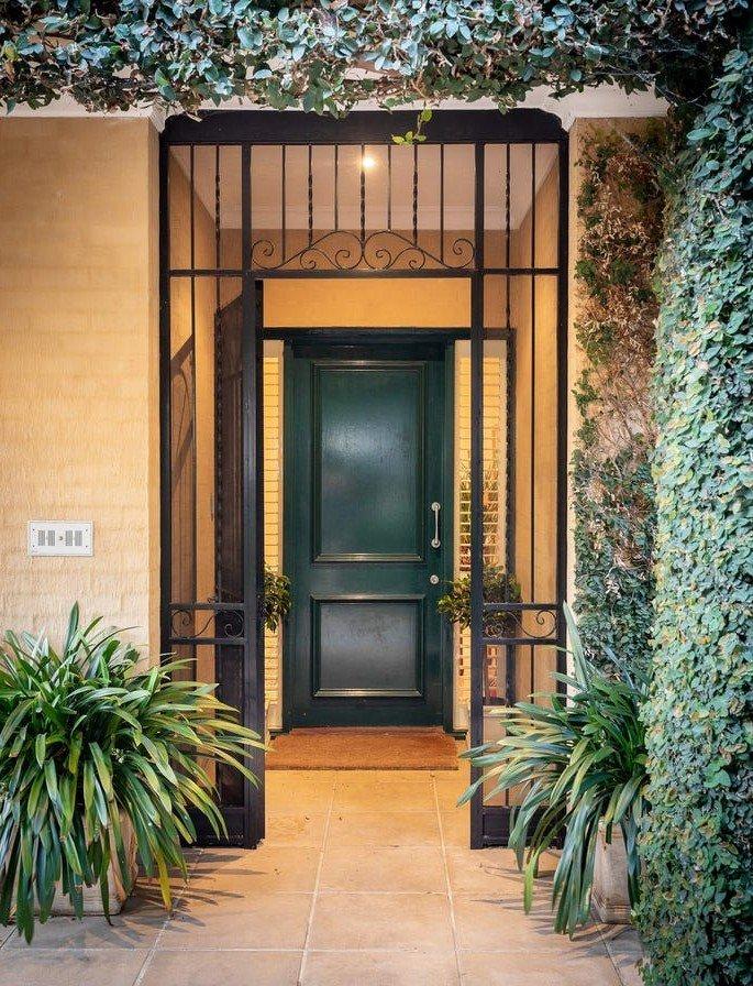 2 Yeovil Road, Glen Iris, 3146