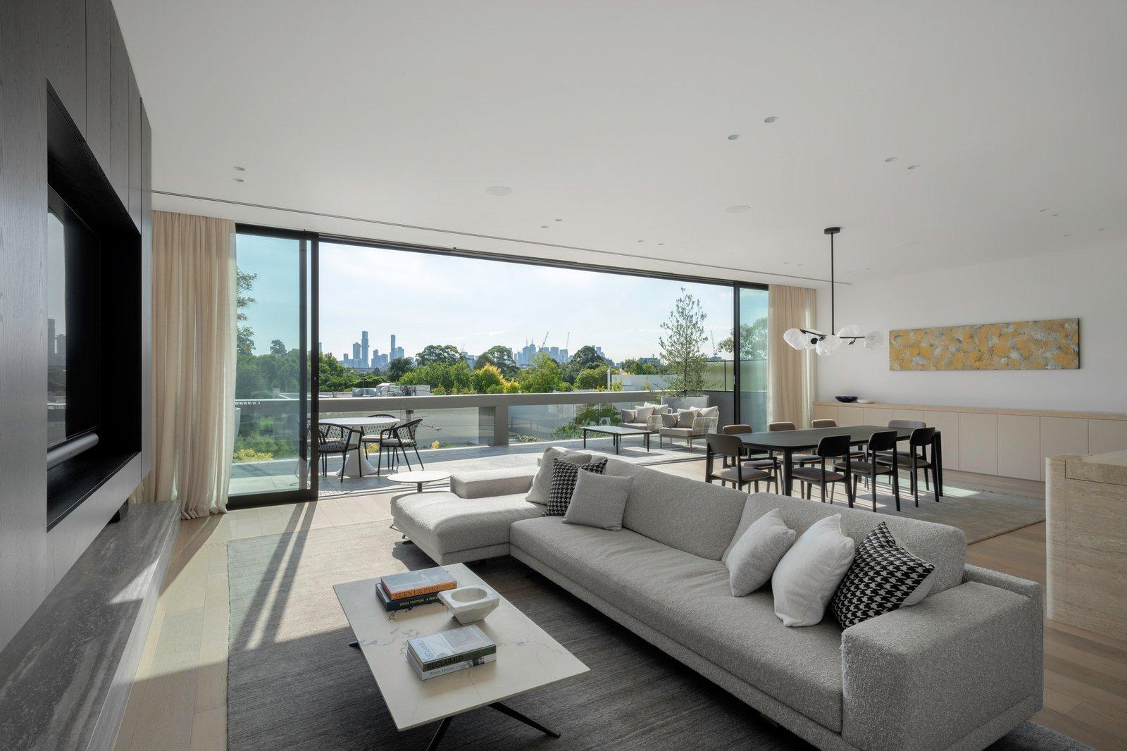 20 Cloverdale Avenue, Toorak, 3142