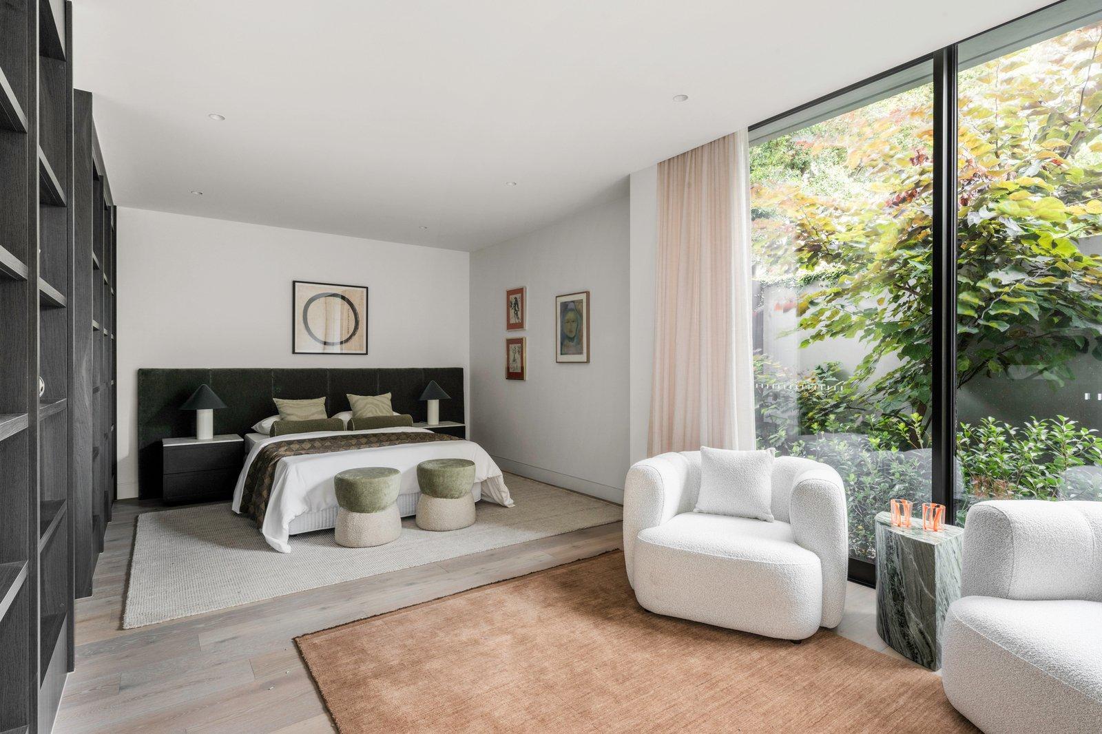 20 Cloverdale Avenue, Toorak, 3142