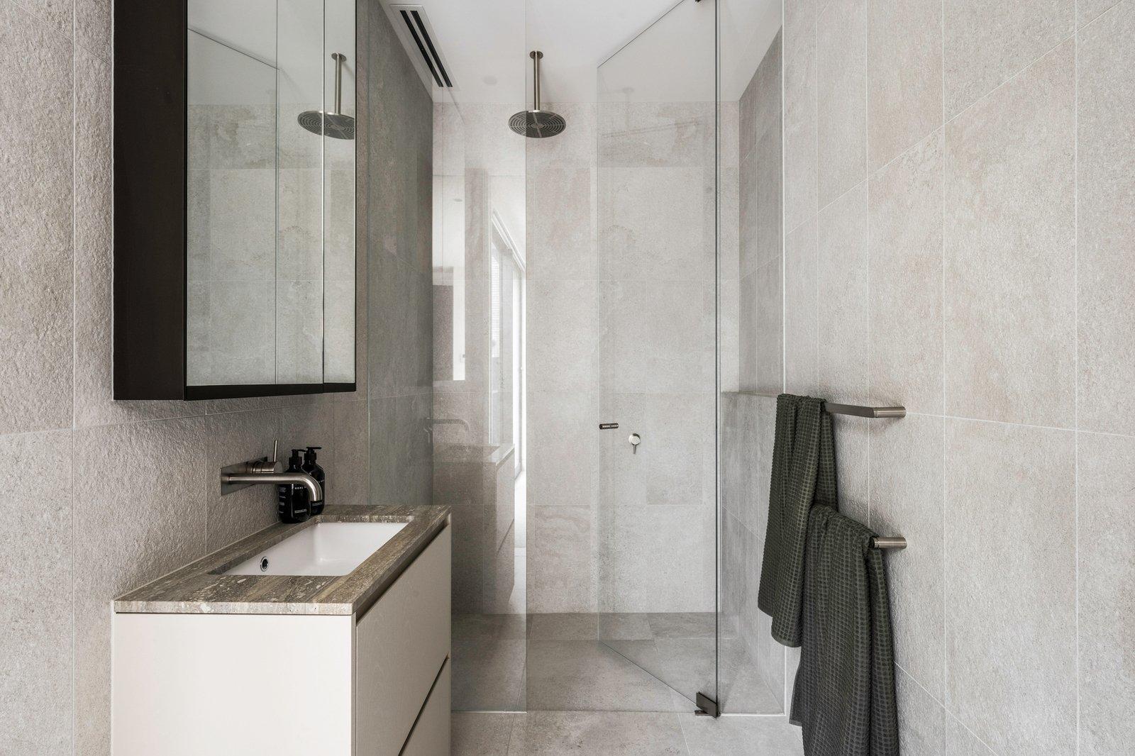 20 Cloverdale Avenue, Toorak, 3142