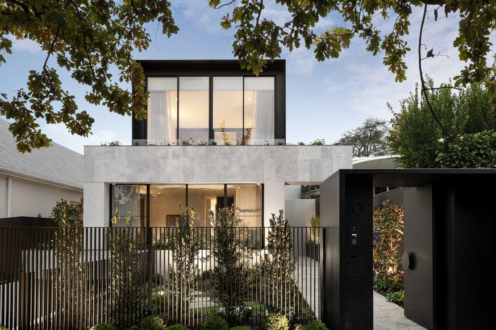 20 Douglas Street, Toorak, 3142