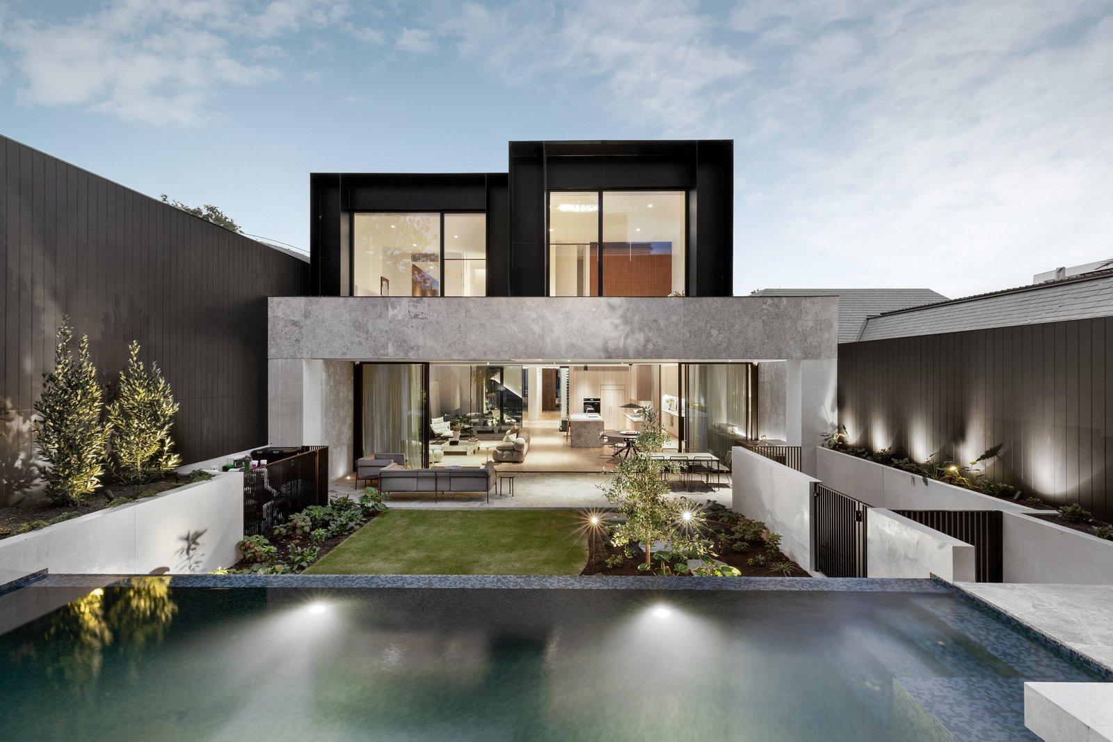 20 Douglas Street, Toorak, 3142