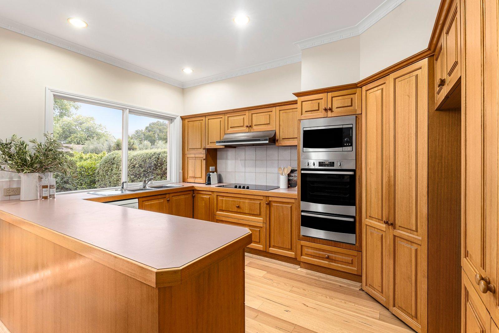 20 Elaroo Avenue, Camberwell, 3124