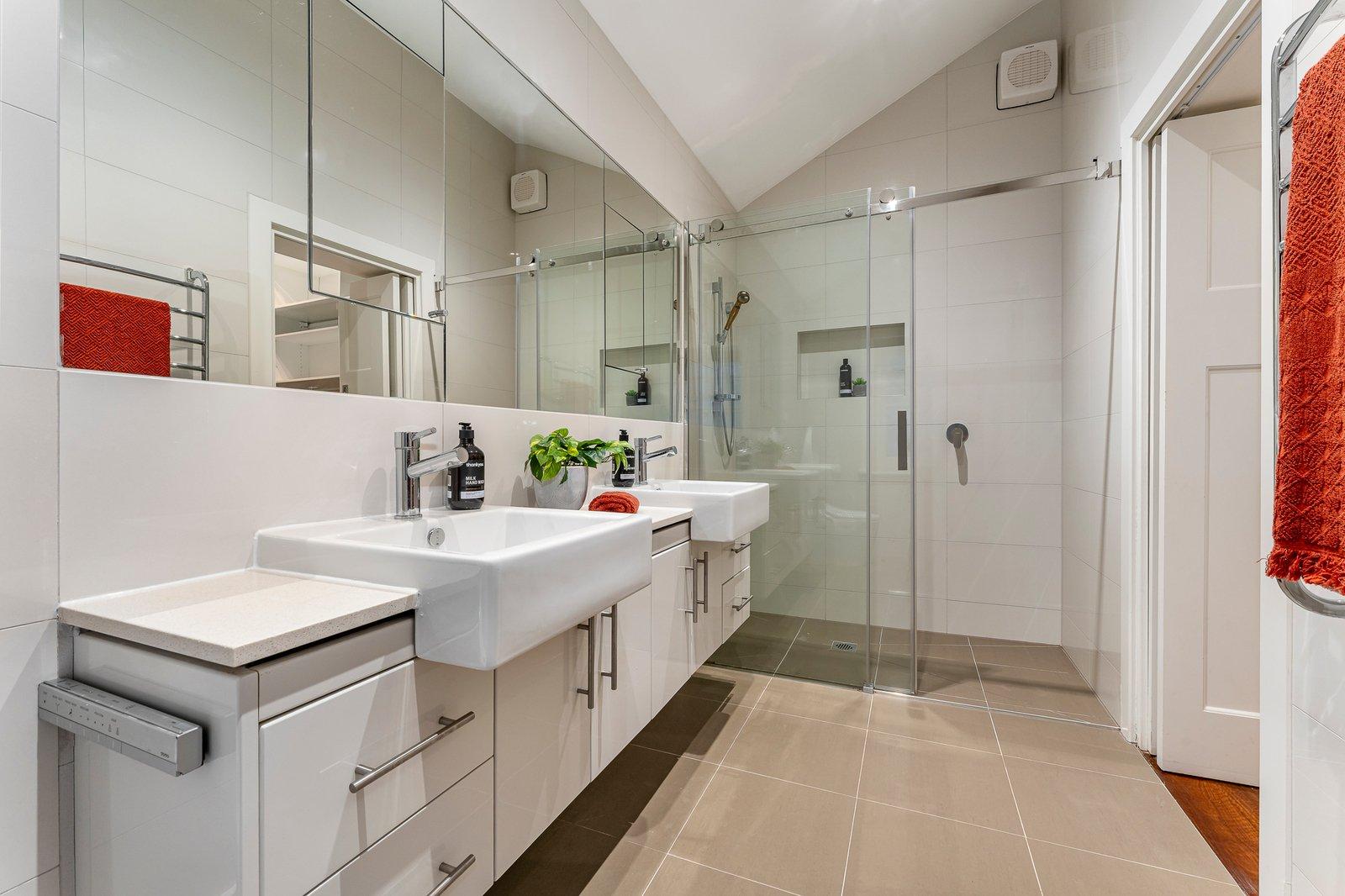 20 Rubens Grove, Canterbury, 3126