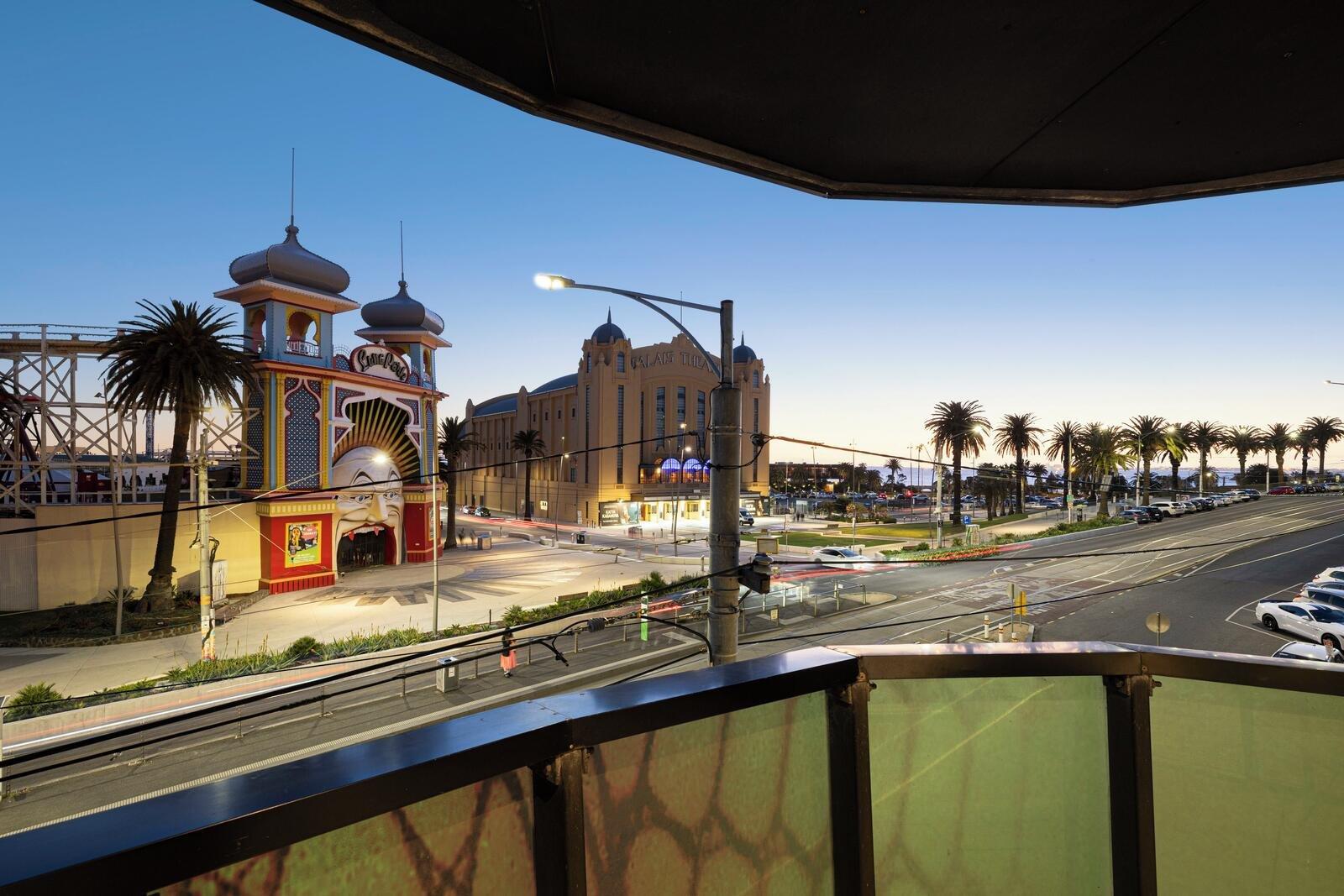 203/30B The Esplanade, St Kilda, 3182