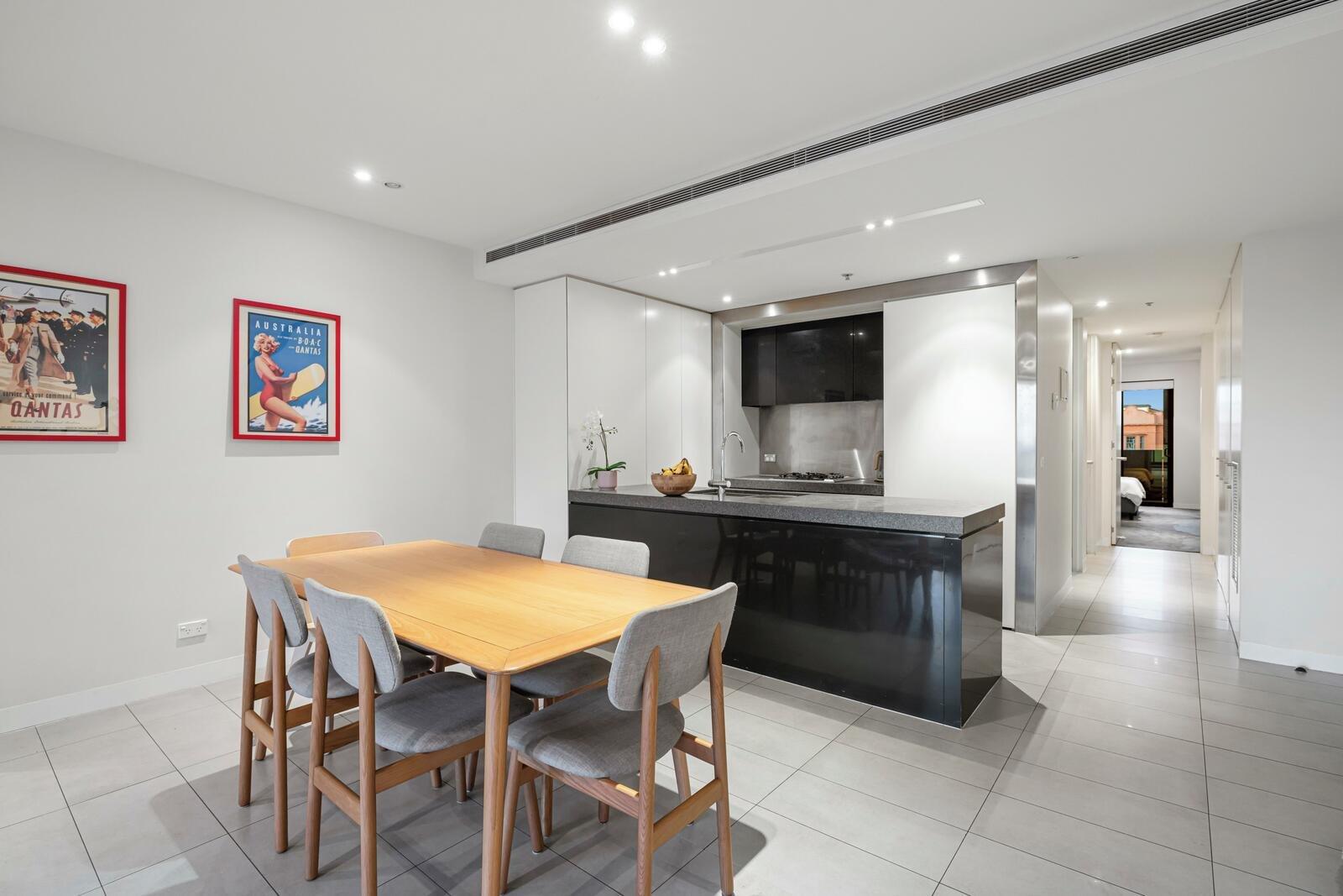 203/30B The Esplanade, St Kilda, 3182