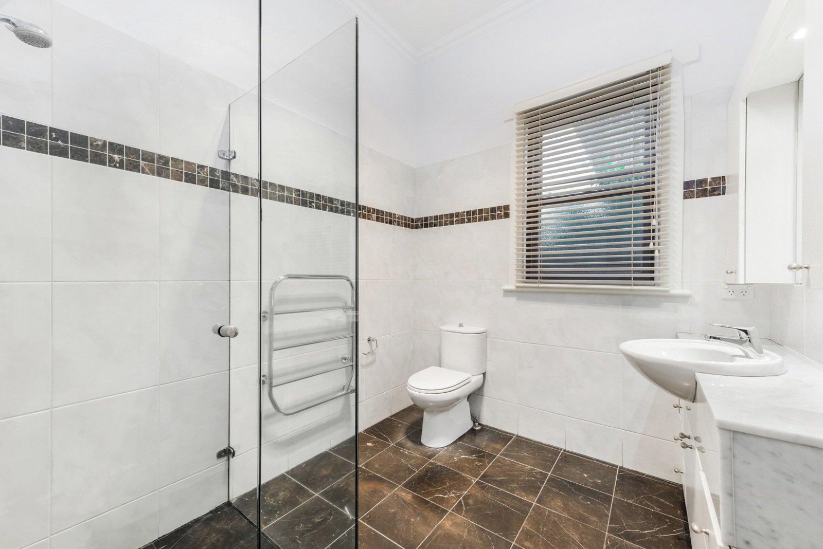 21 The Avenue, Malvern East, 3145