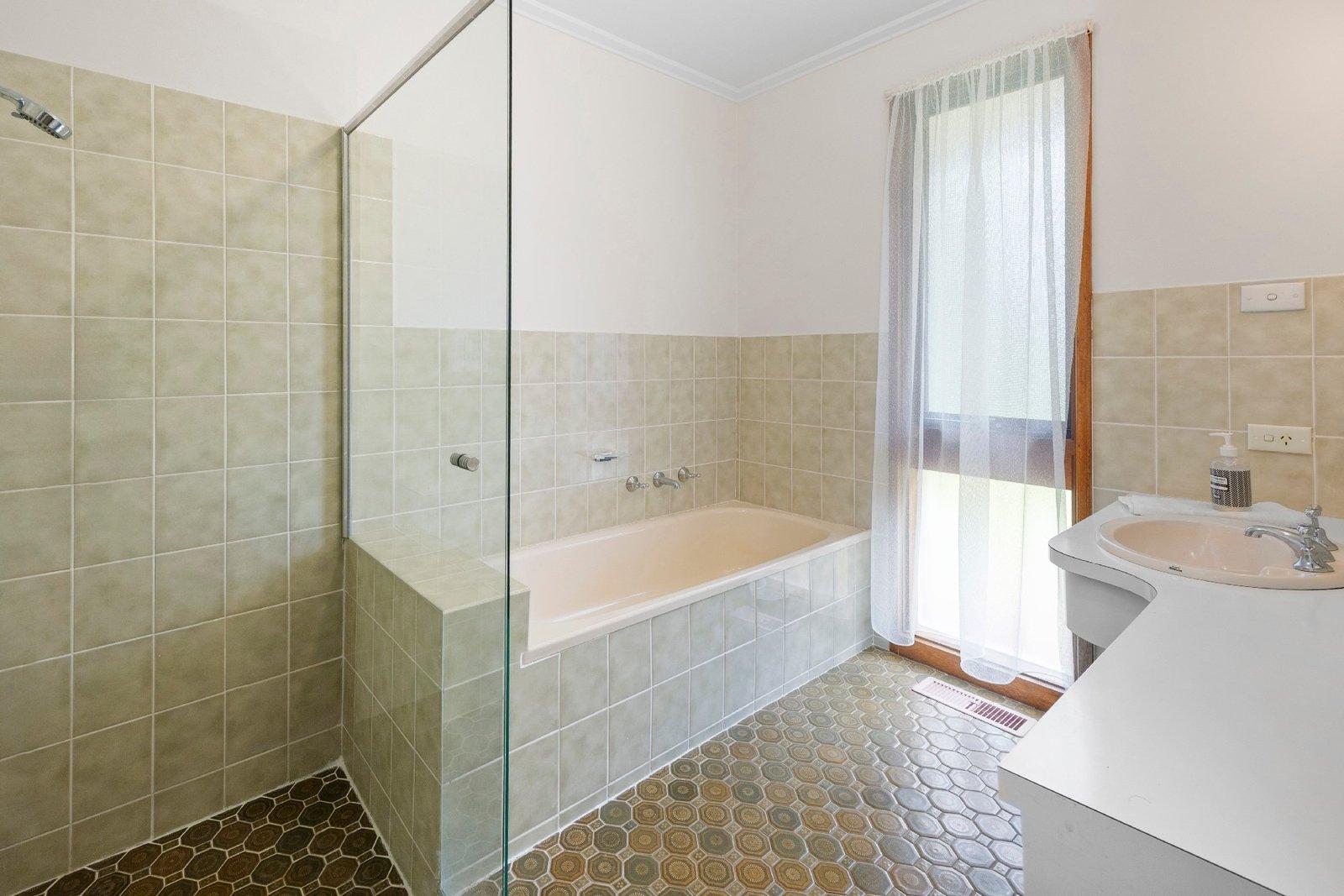 21 Alverstone Grove, Mount Eliza, 3930