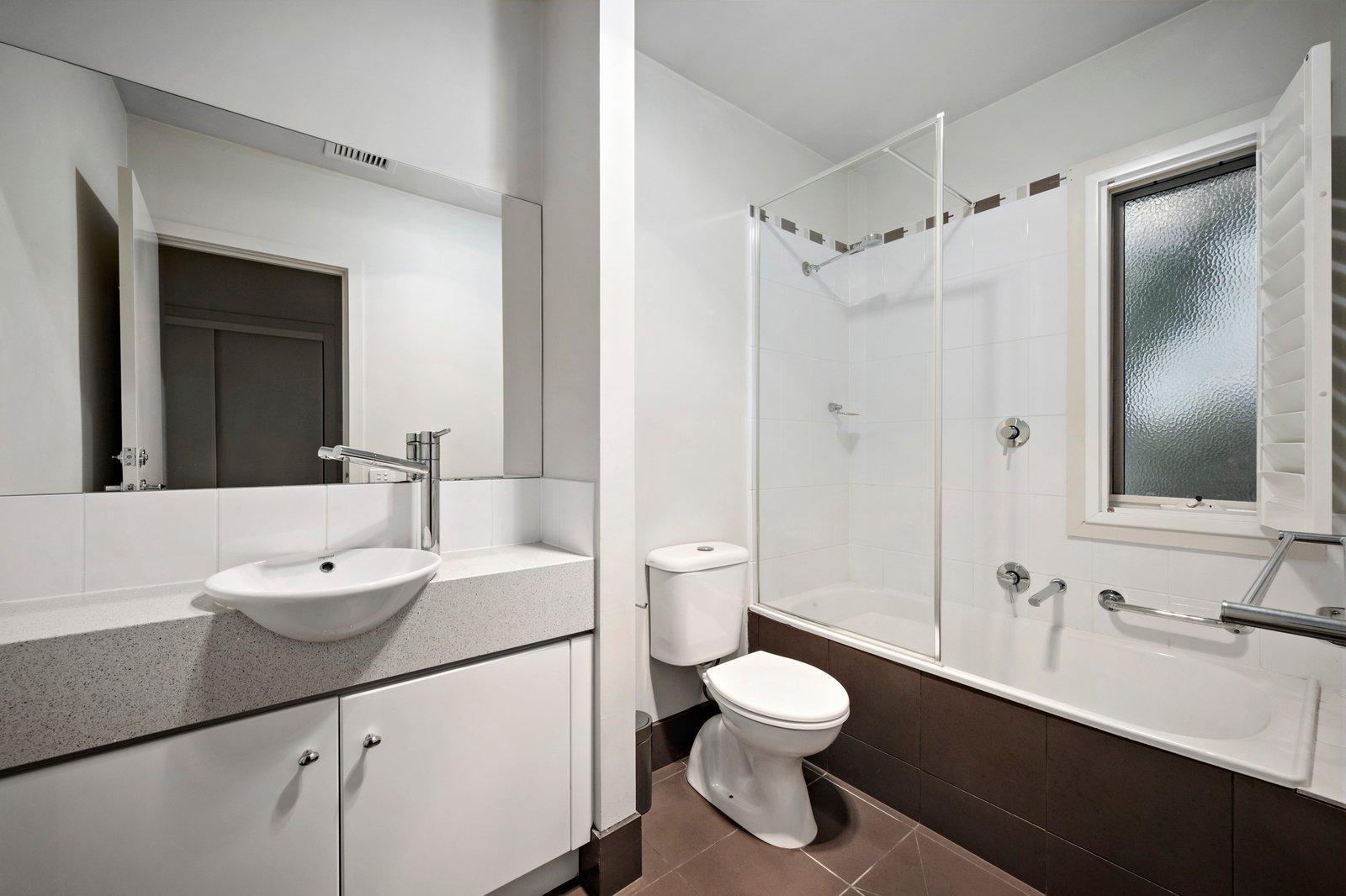 2/10 Brown Street, Brighton East, 3187