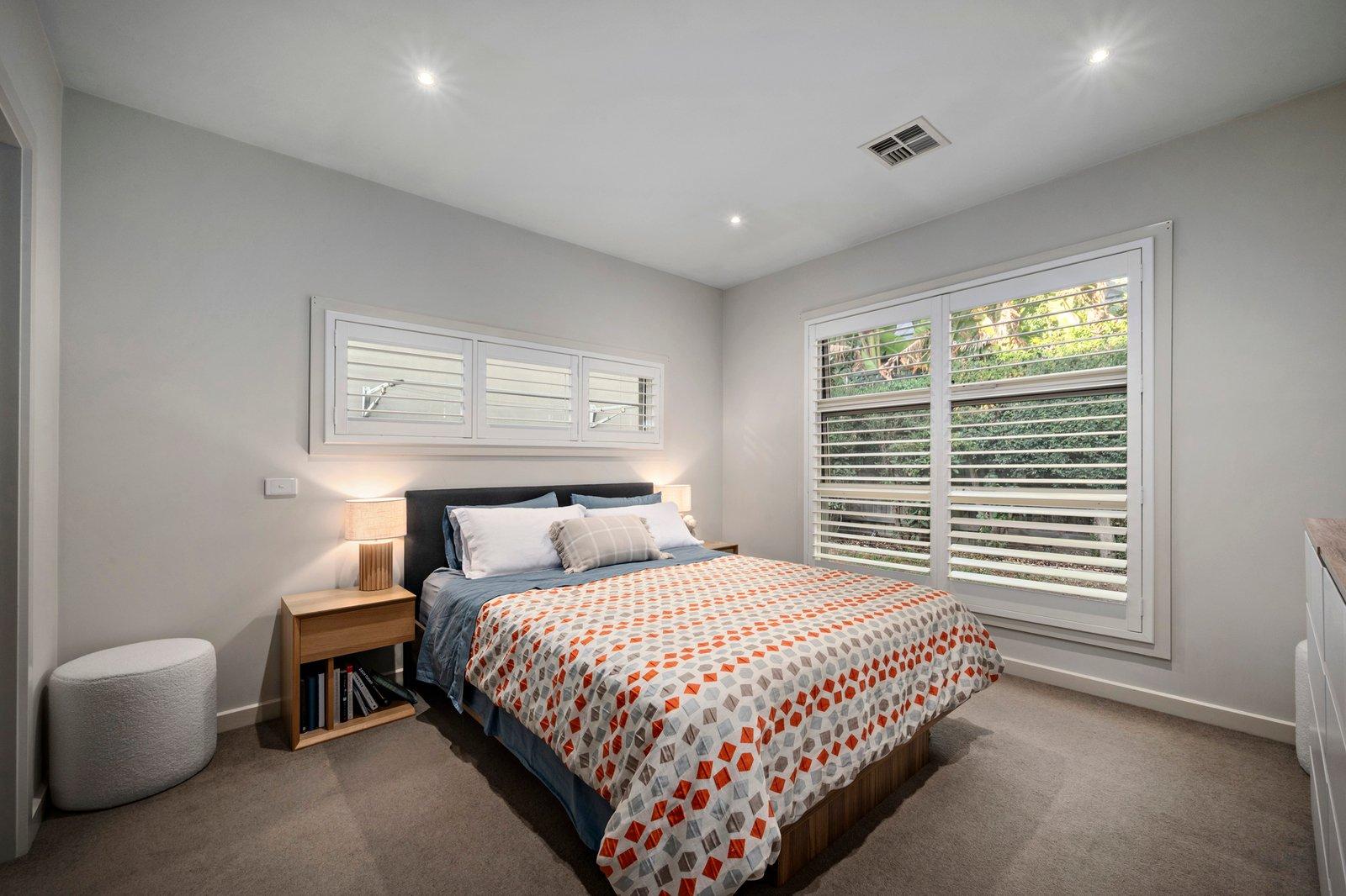 2/10 Brown Street, Brighton East, 3187