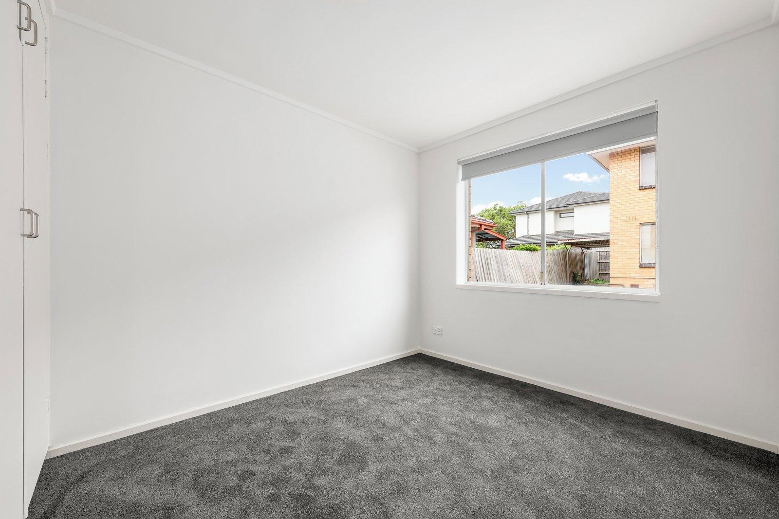 2/10 Daly Street, Oakleigh East, 3166