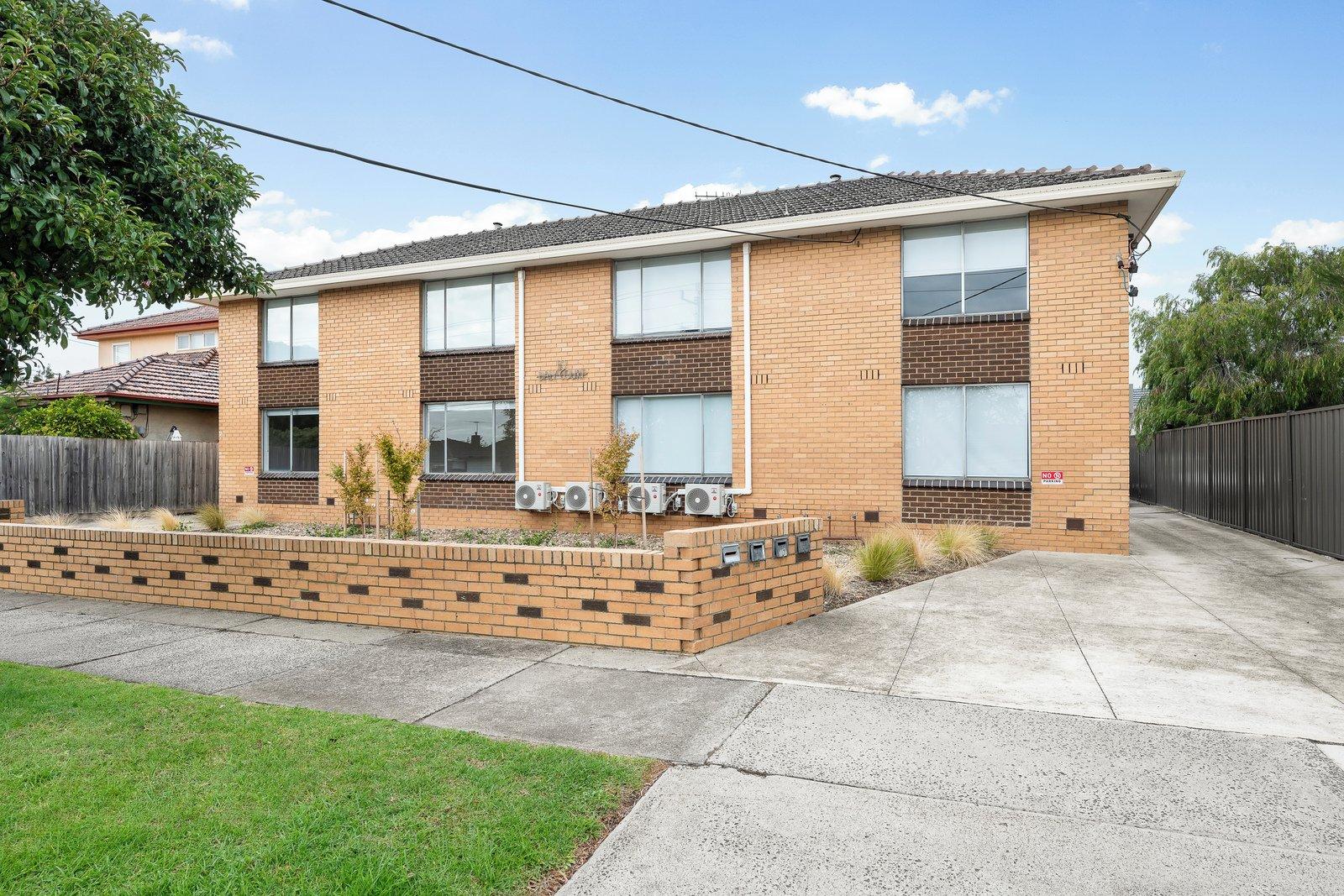 2/10 Daly Street, Oakleigh East, 3166