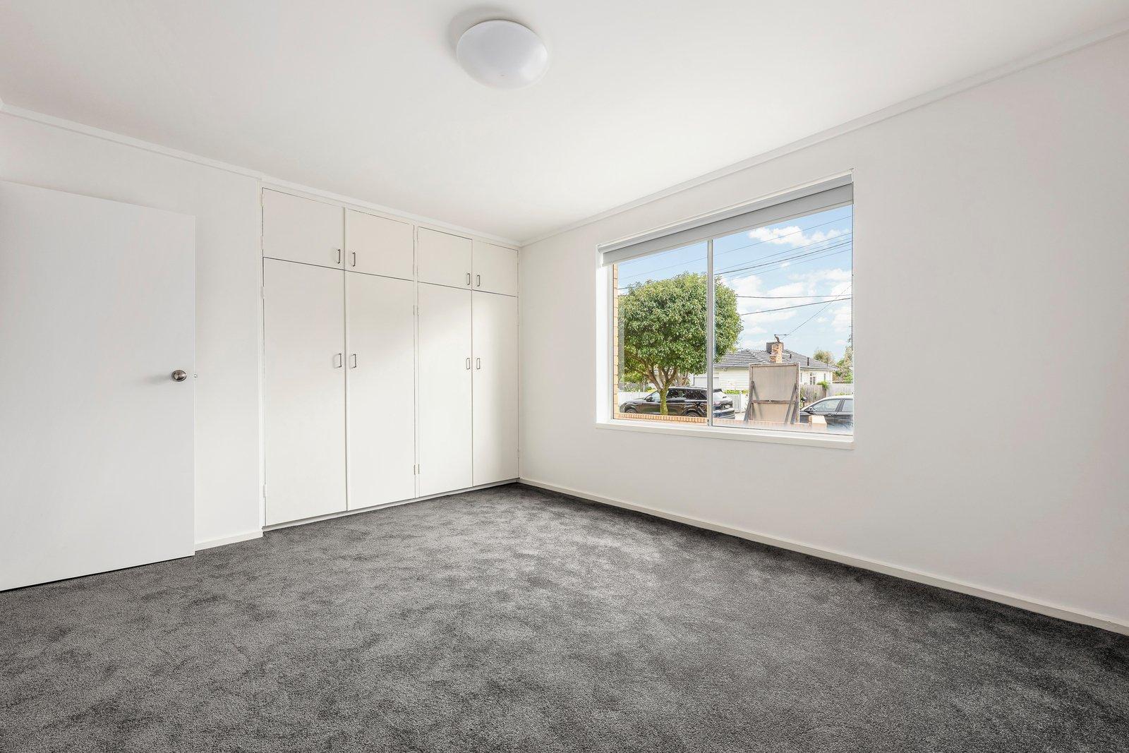 2/10 Daly Street, Oakleigh East, 3166