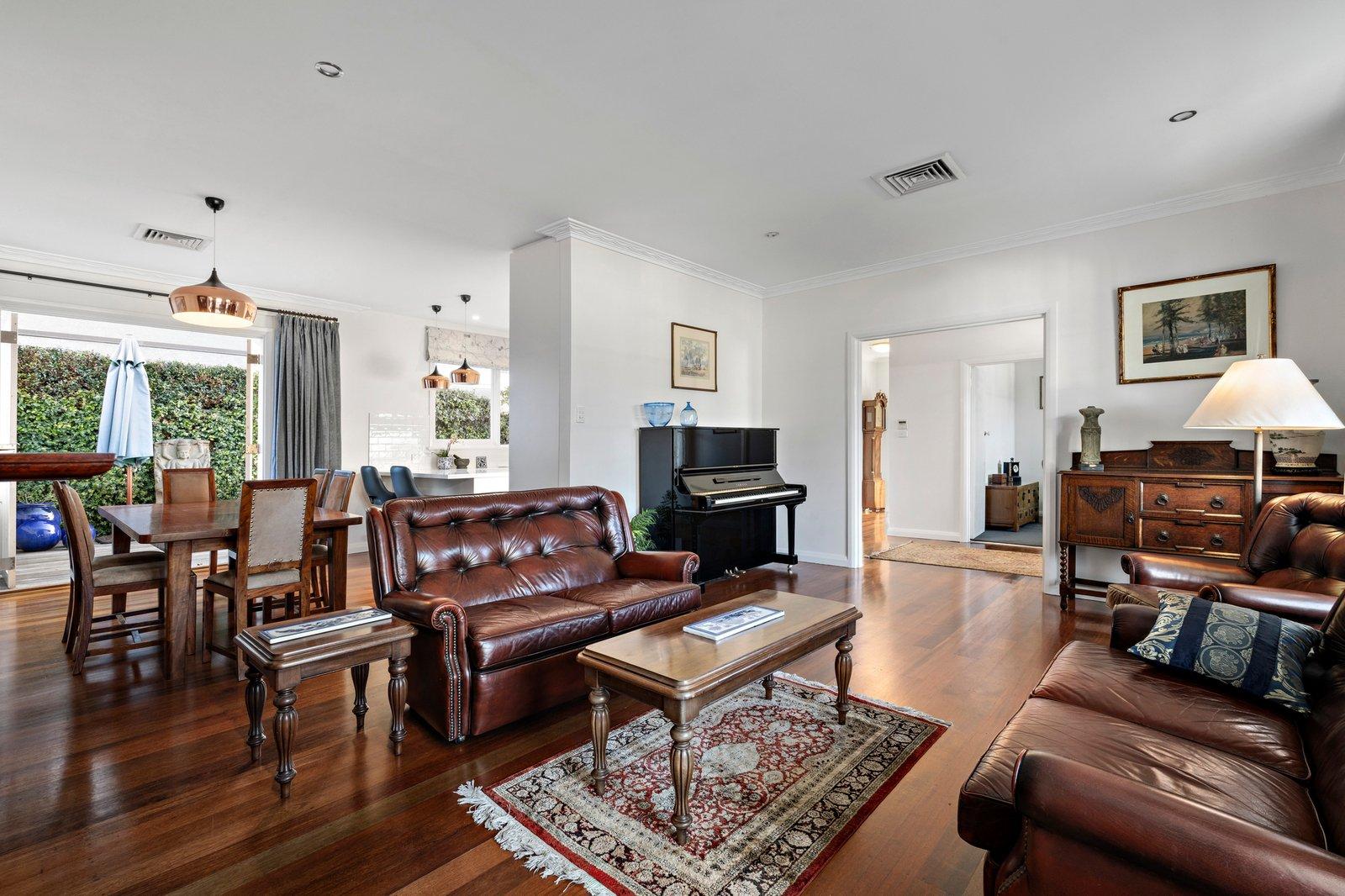 2/10 Dudley Street, Brighton, 3186