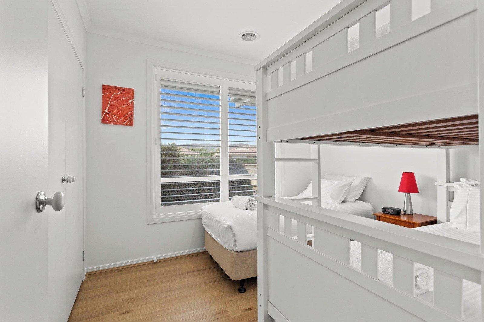 2/102B Country Club Drive, Safety Beach, 3936