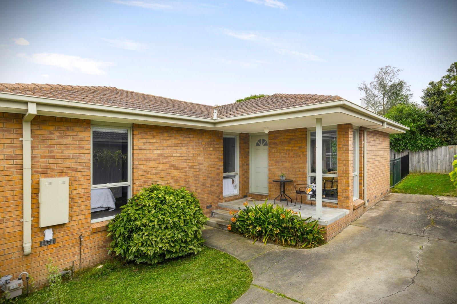 2/12 Derwent Street, Ringwood North, 3134