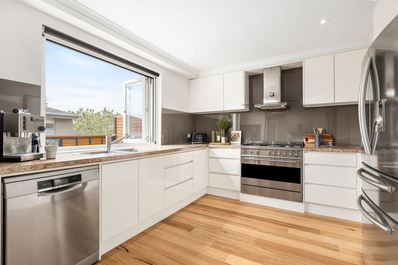 2/155 Cotham Road, Kew, 3101