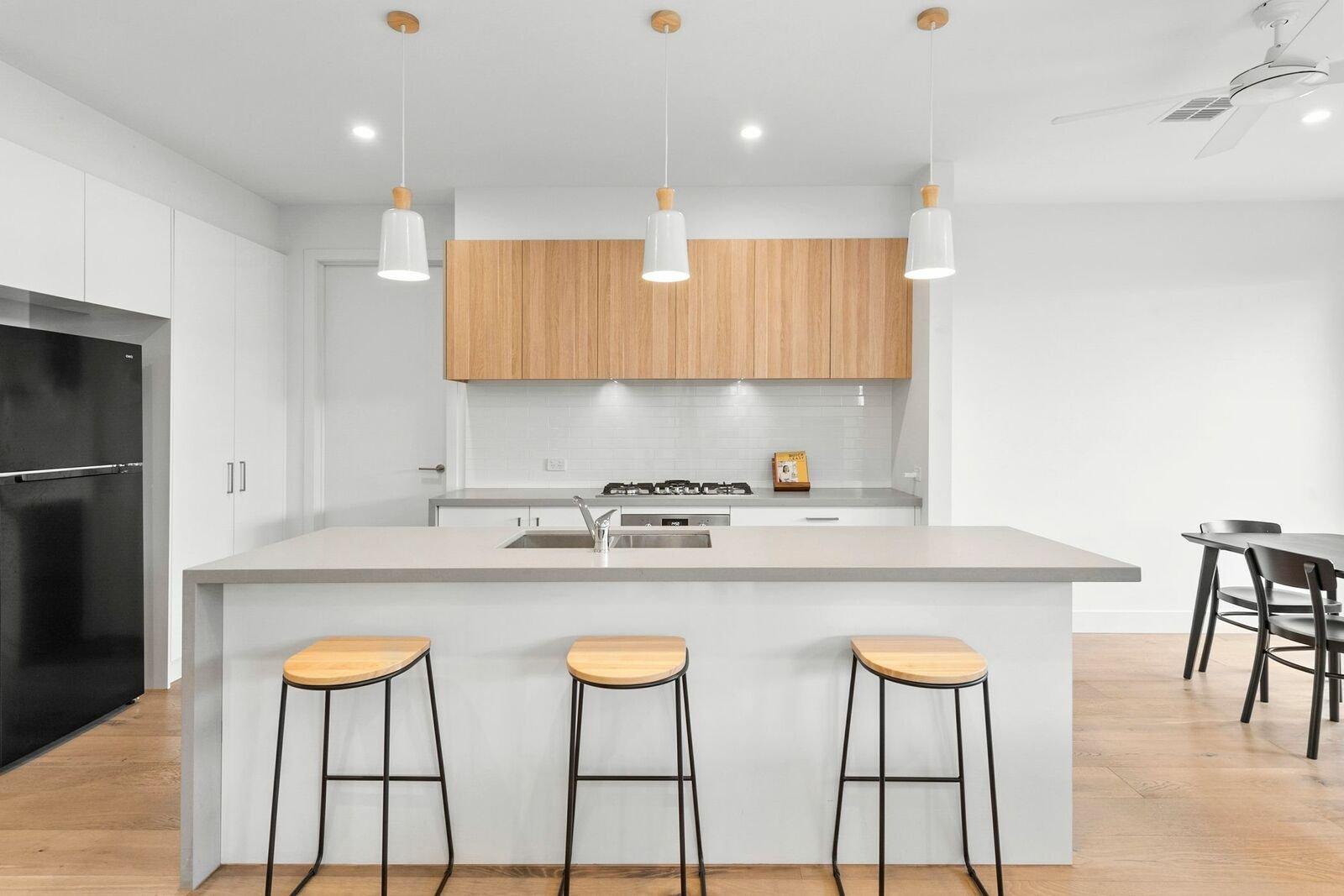 2/15 Green Island Avenue, Mount Martha, 3934