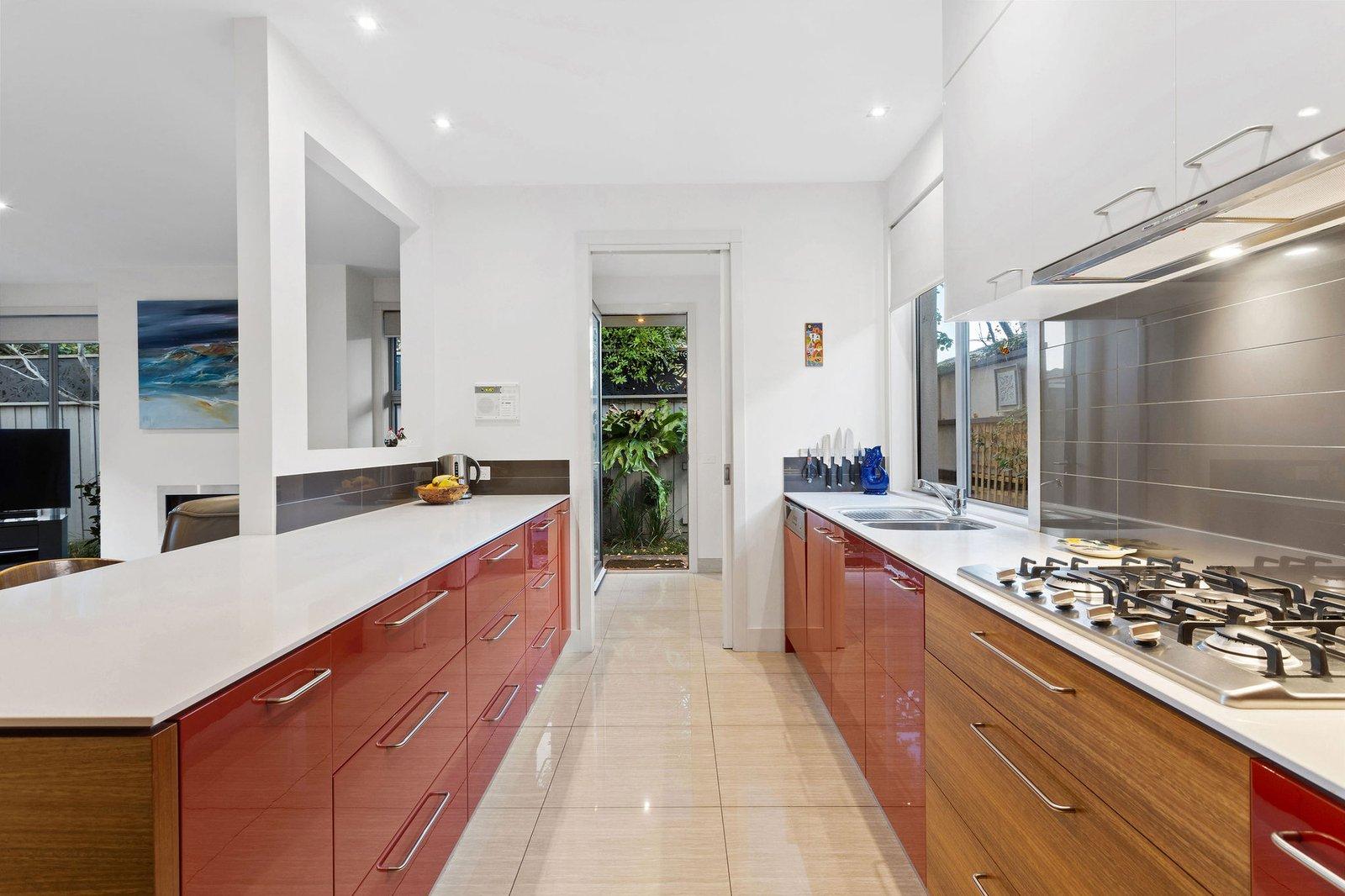 2/15 Marine Avenue, Mornington, 3931