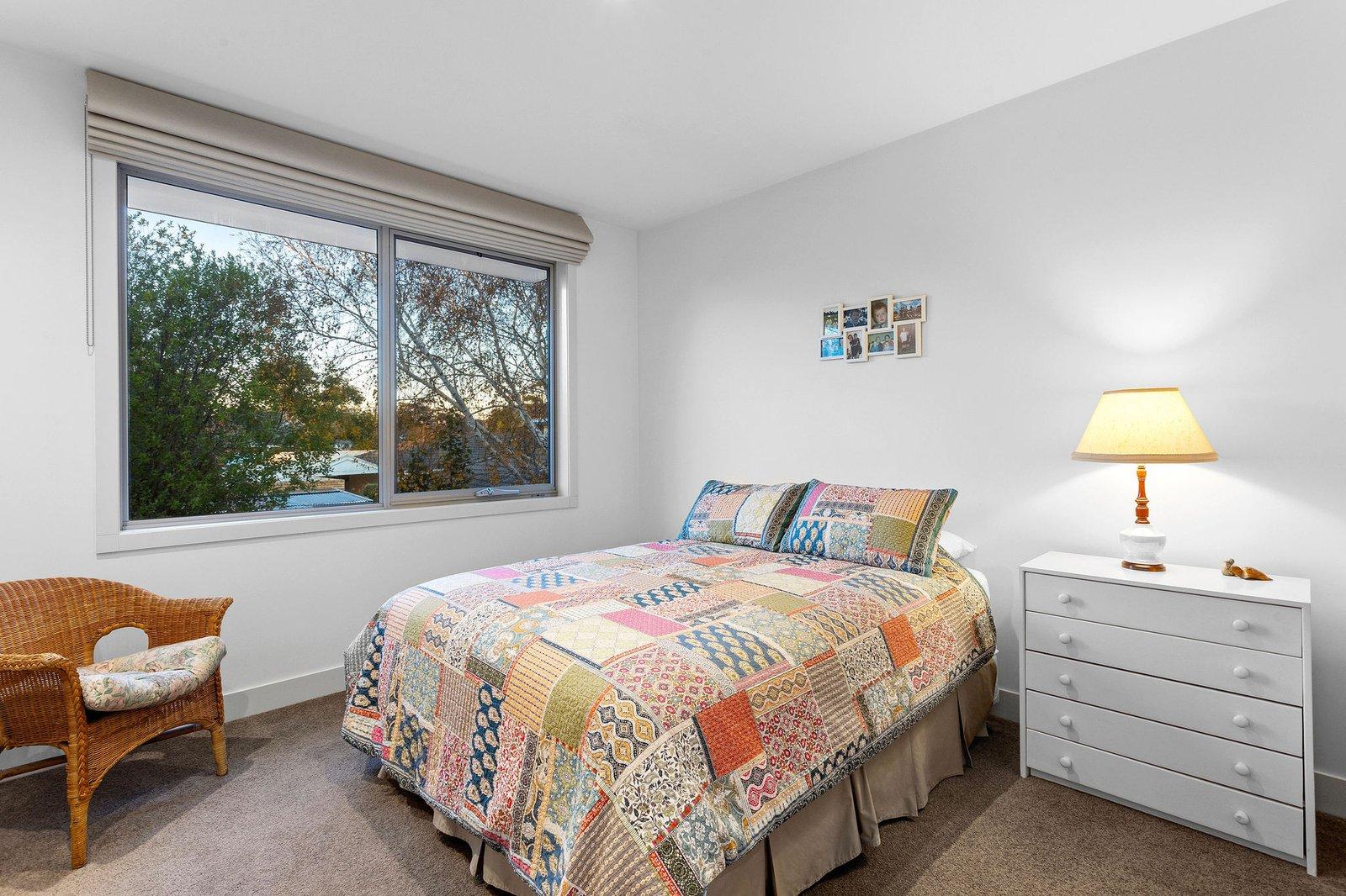 2/15 Marine Avenue, Mornington, 3931