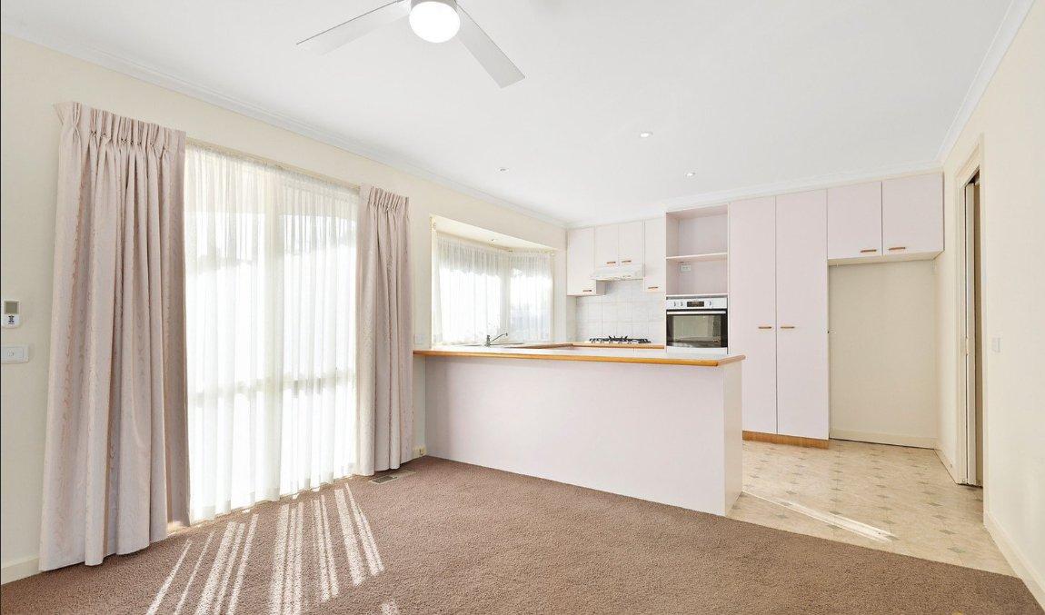 2/16 Glyndon Road, Camberwell, Vic