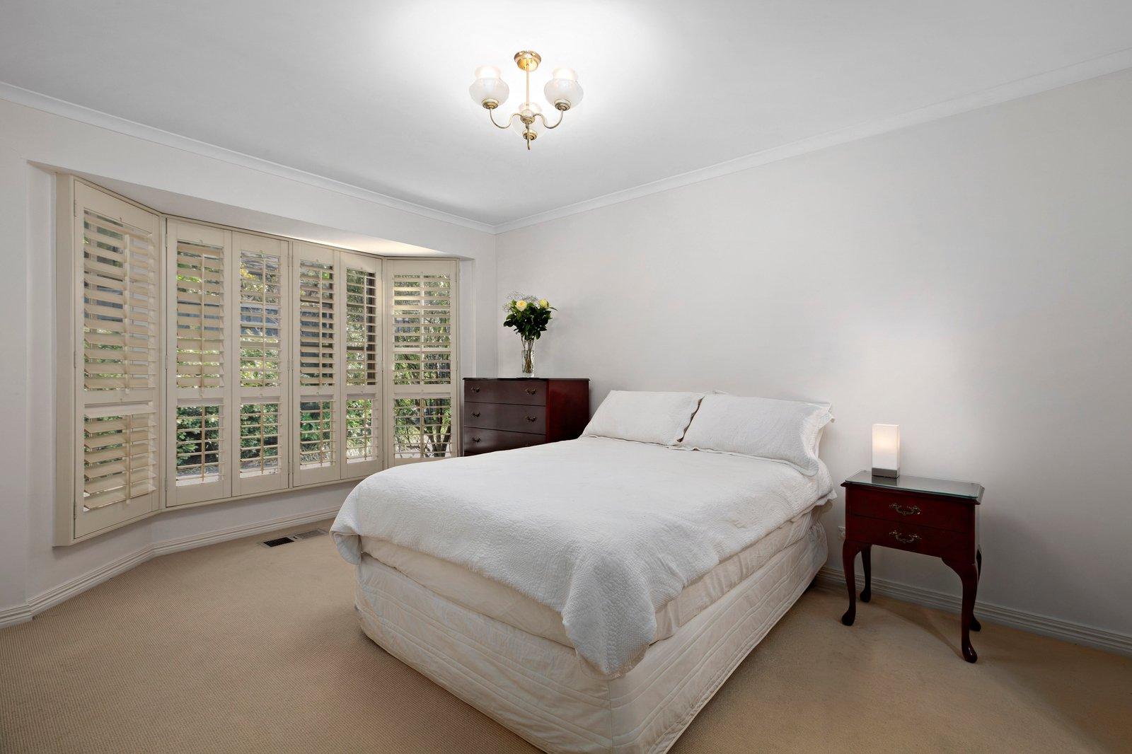 2/170 Finch Street, Glen Iris, 3146