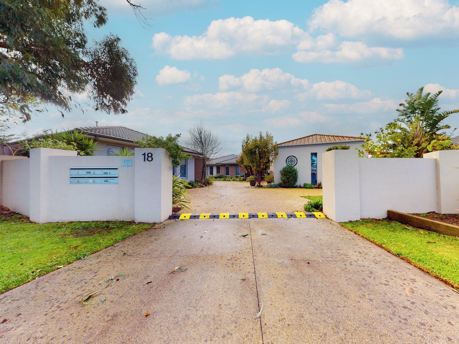 2/18 George Street, Safety Beach, 3936