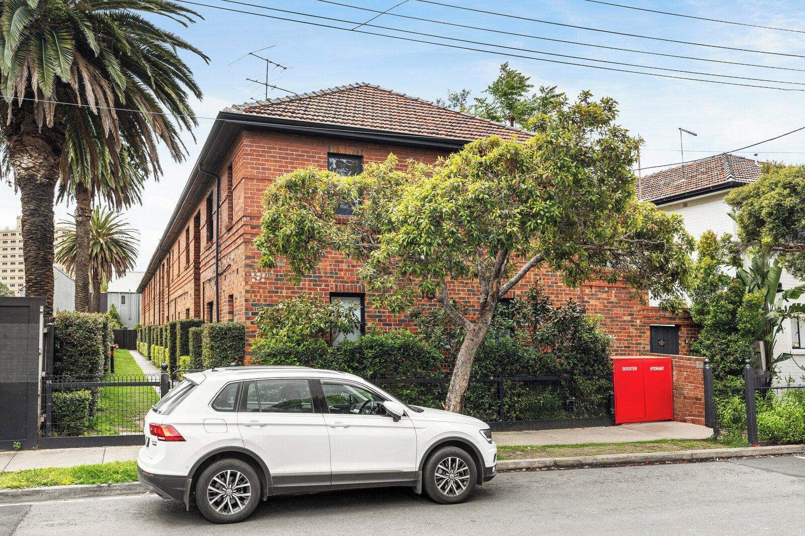 2/18 Duke Street, St Kilda, 3182