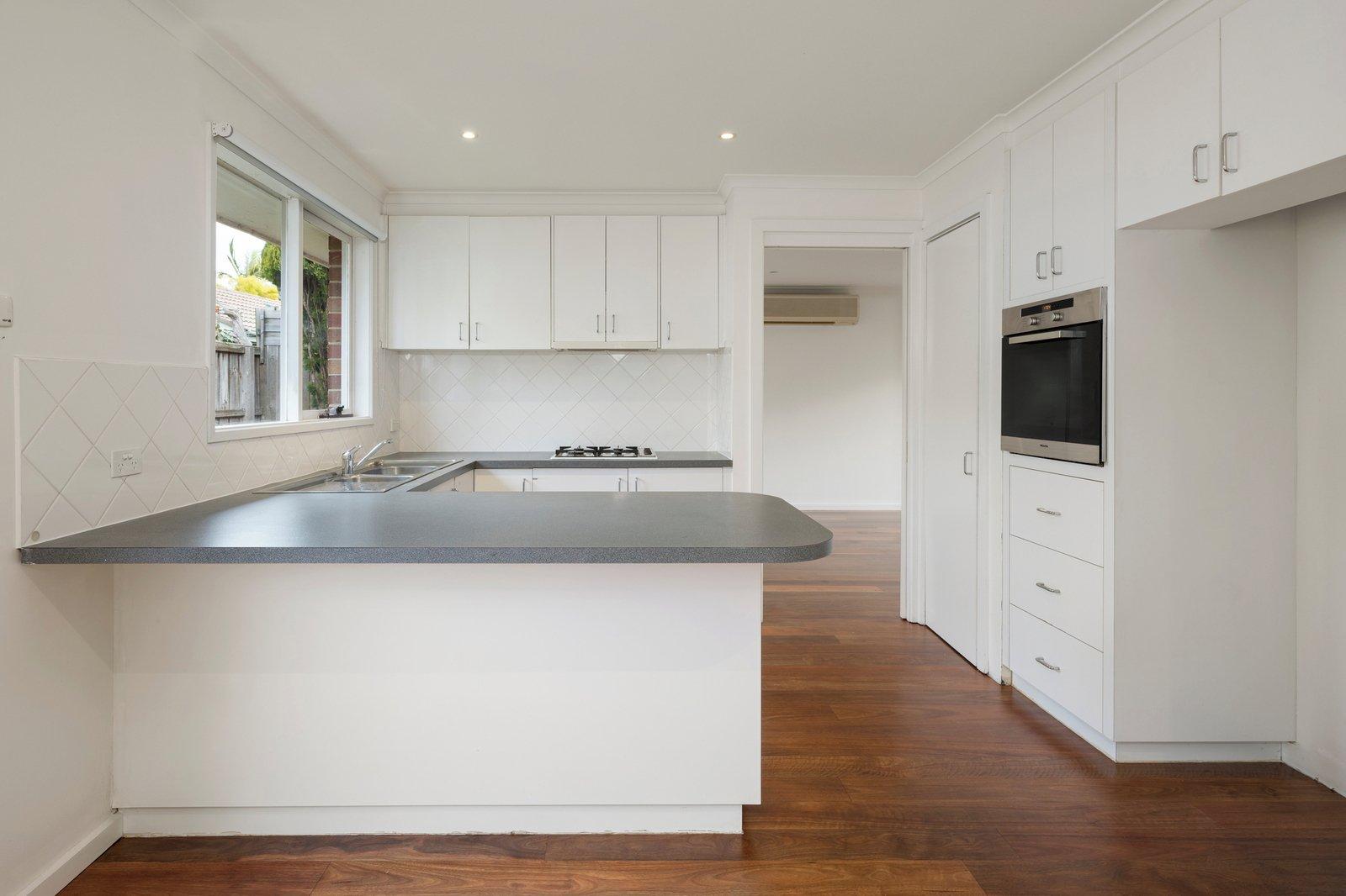 2/18 Wallace Crescent, Beaumaris, 3193