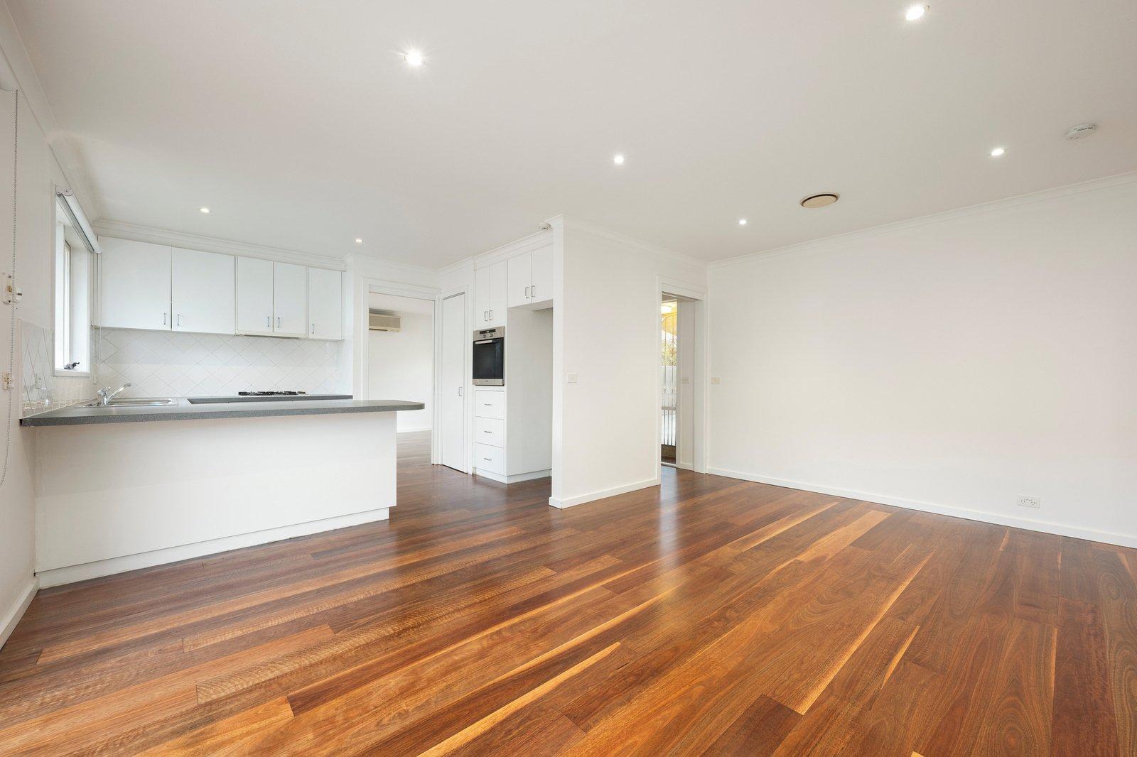 2/18 Wallace Crescent, Beaumaris, 3193