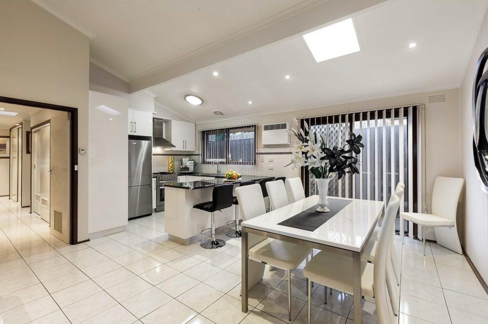 22 Tandara Avenue, Doncaster, 3108