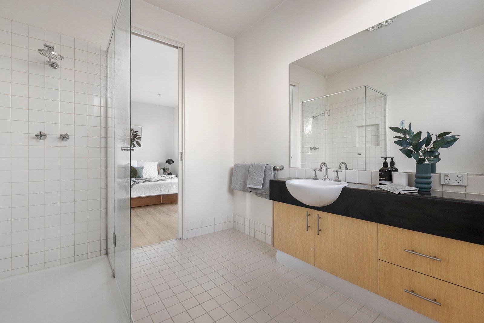 2/2 Carool Road, Ashburton, 3147