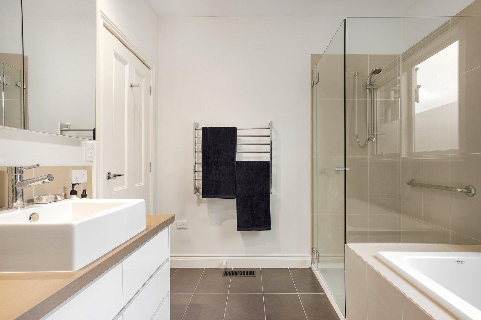 22 Emo Road, Malvern East, 3145