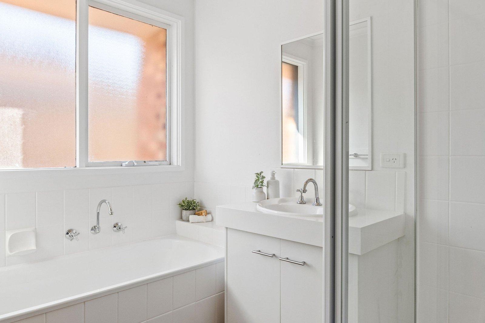 22 Lake View Drive, Safety Beach, 3936