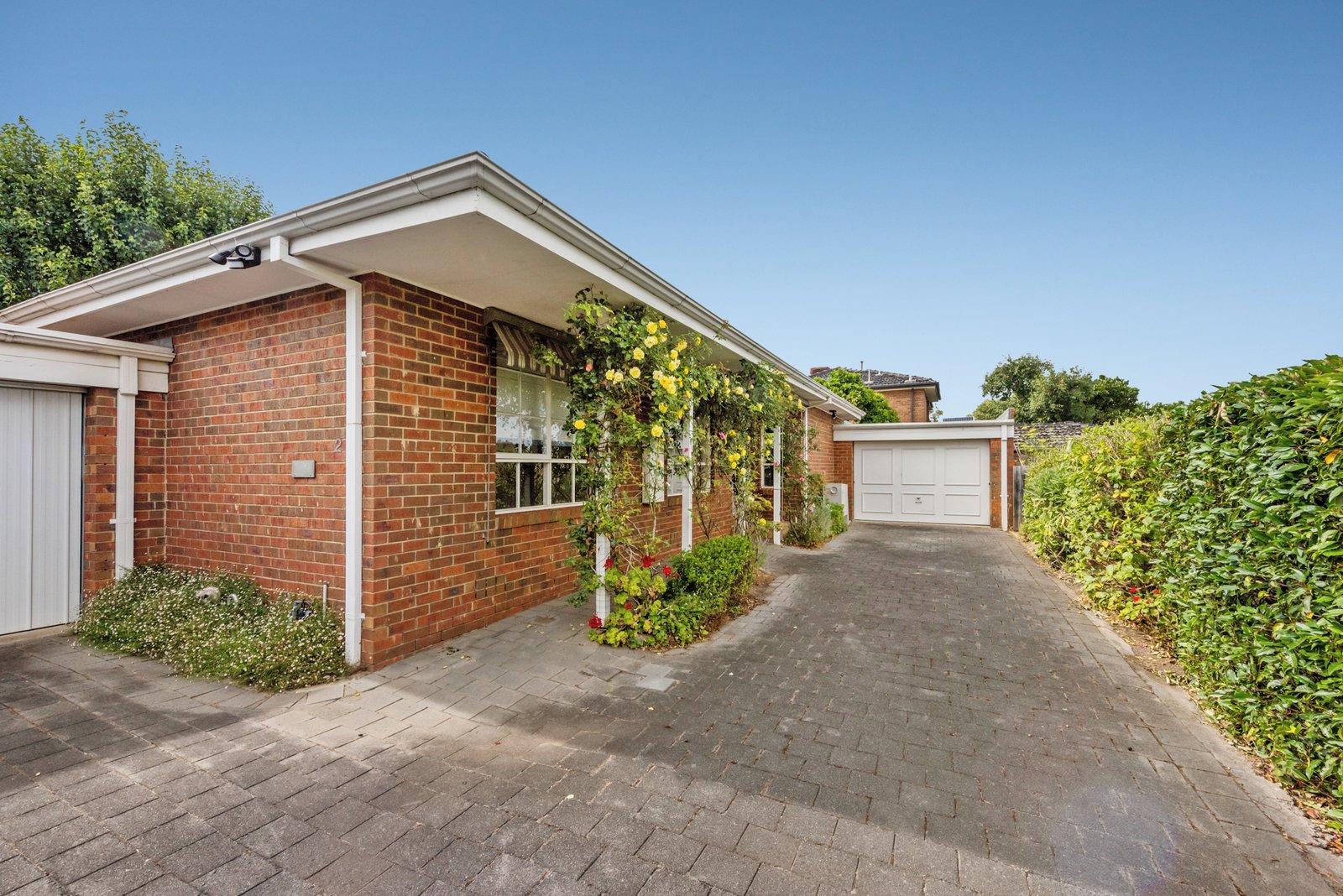 2/20 Hamilton Street, Kew East, 3102